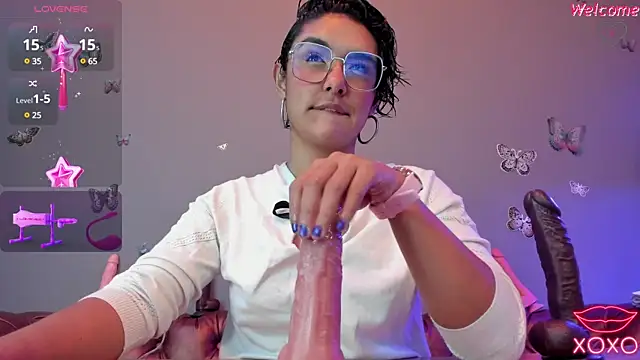 Kaira mosse online show from 01-15-25, 12:04