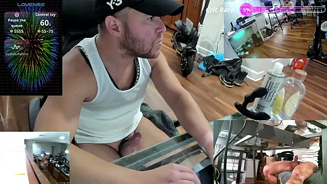 Snapshot of aaron_s_x chatting on 10-18-25, 11:38 aaron s x online show from 10-18-25, 11:38