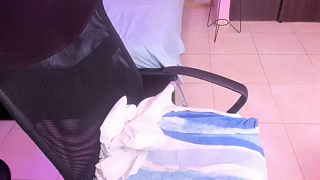 TEE DIRTY SQUIRT online show from 09-11-25, 07:25