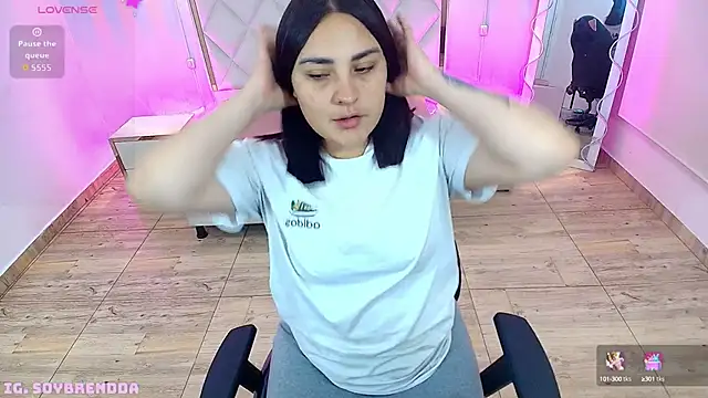 Brendda tay online show from 09-15-25, 03:17