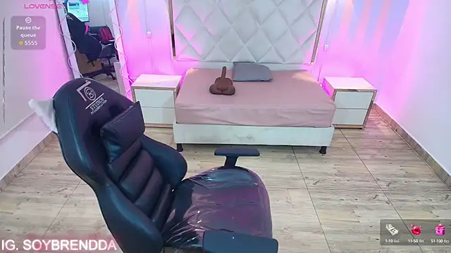 Brendda tay online show from 09-17-25, 03:08