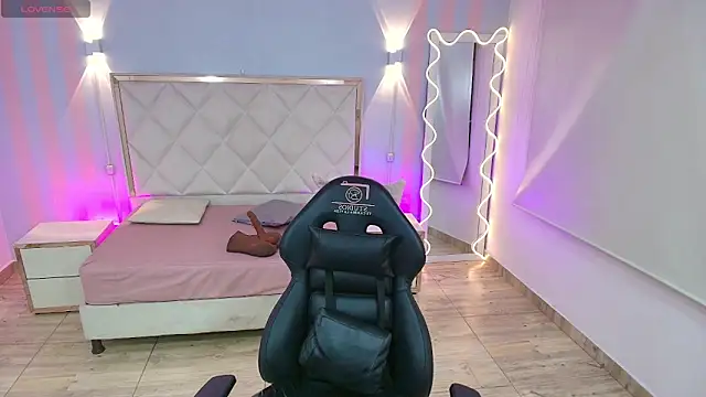 Brendda tay online show from 11-09-25, 03:38