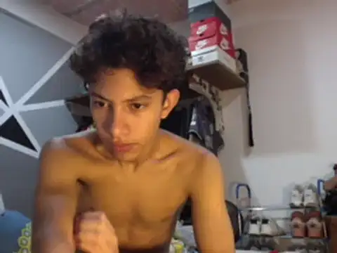 ferchitibellako online show from 12-18-24, 04:49