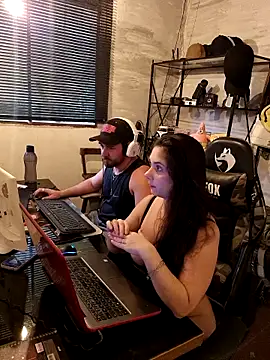 CoelhinhaGostosa online show from 03-17-26, 08:23