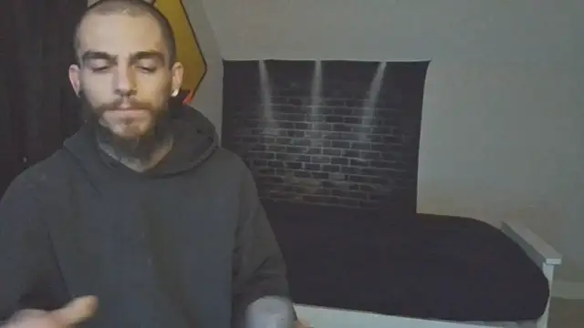 XMeF10 online show from 03-18-25, 05:41