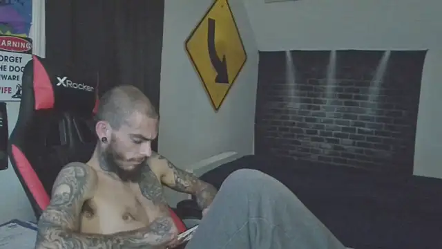 XMeF10 online show from 03-18-25, 08:47