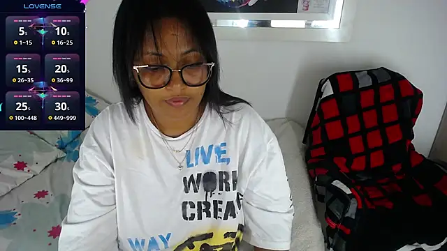 Snapshot of miajoseph_ chatting on 03-01-25, 05:09 miajoseph online show from 03-01-25, 05:09