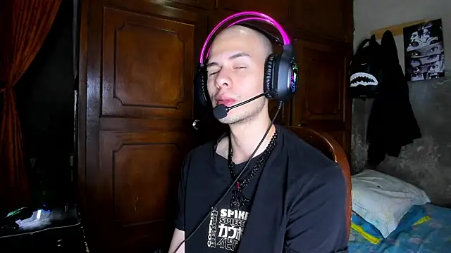 bruce kane21 online show from 11-19-25, 08:42