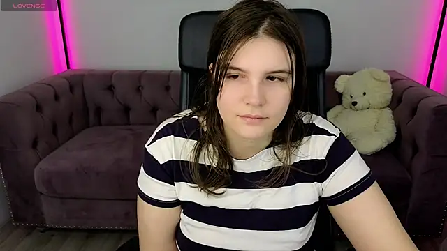 Ruyjin Choi online show from 01-06-26, 10:52