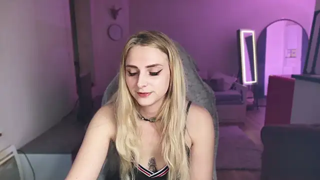 Snapshot of ce_leste__ chatting on 01-29-25, 05:02 ce leste   online show from 01-29-25, 05:02