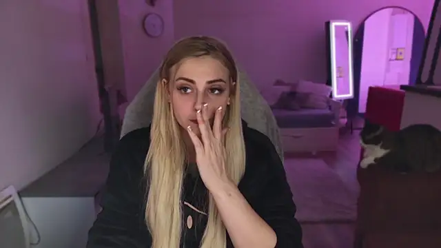 Snapshot of ce_leste__ chatting on 02-01-25, 09:29 ce leste   online show from 02-01-25, 09:29