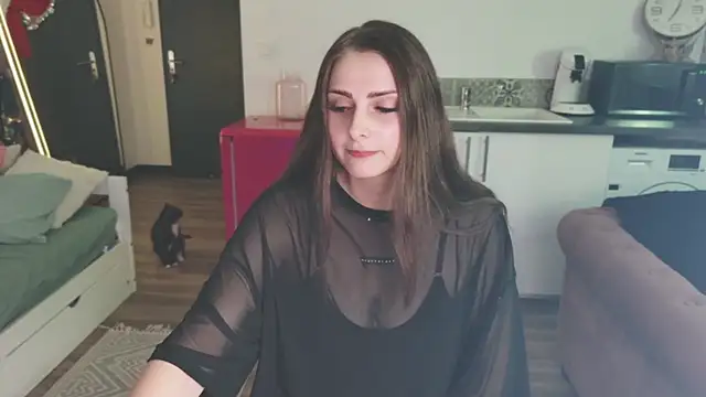 Snapshot of ce_leste__ chatting on 09-11-25, 05:02 ce leste   online show from 09-11-25, 05:02