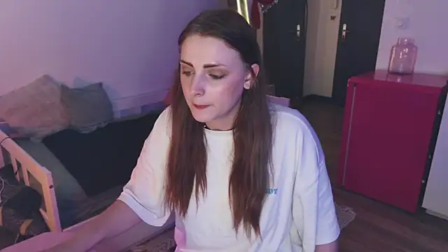 Snapshot of ce_leste__ chatting on 10-09-25, 09:46 ce leste   online show from 10-09-25, 09:46