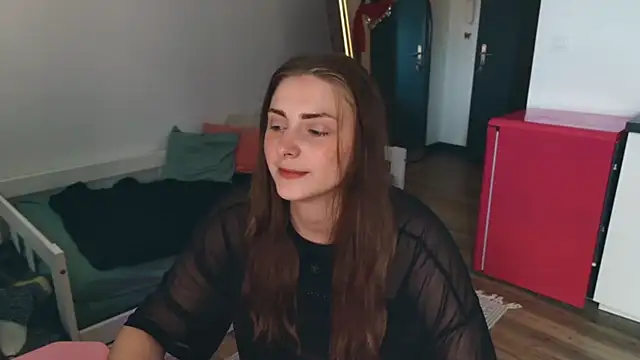 Snapshot of ce_leste__ chatting on 10-27-25, 01:59 ce leste   online show from 10-27-25, 01:59