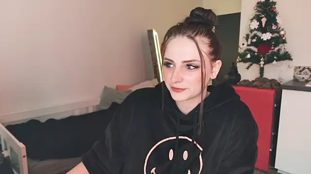 Snapshot of ce_leste__ chatting on 11-27-25, 01:46 ce leste online show from 11-27-25, 01:46