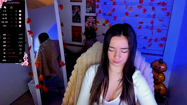 Bella XO online show from 10-19-25, 06:47