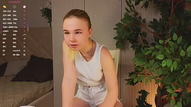 OdetteHarwick online show from 01-06-26, 07:12