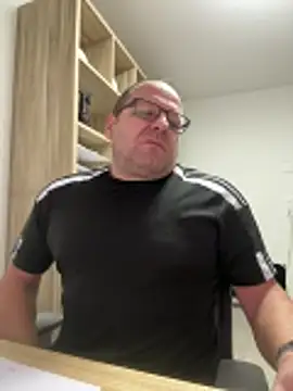 coupleLatinaLovers online show from 10-29-25, 05:53