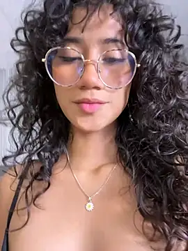 Snapshot of KaitlynLoveCam chatting on 02-03-26, 10:15 KaitlynLoveCam online show from 02-03-26, 10:15