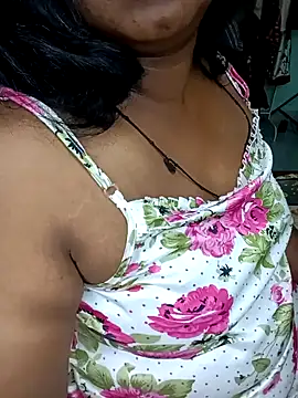 Snapshot of niketa__ chatting on 02-12-25, 12:27 niketa online show from 02-12-25, 12:27