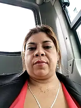 Laura-Hernandez online show from 12-12-24, 05:48