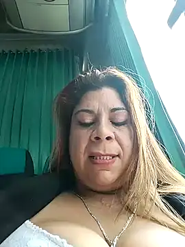 Laura-Hernandez online show from 02-07-25, 04:24
