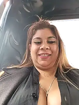 Laura-Hernandez online show from 03-01-25, 02:55
