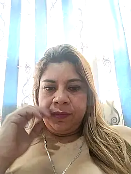 Laura-Hernandez online show from 09-21-25, 02:40