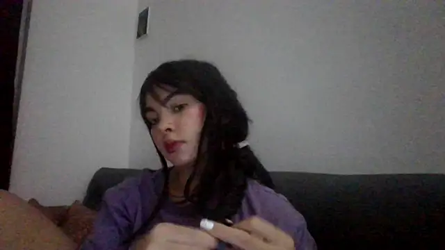 Kiri Cutee online show from 01-16-25, 05:21