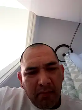 Snapshot of NewKing100 chatting on 12-04-24, 03:43 NewKing100 online show from 12-04-24, 03:43