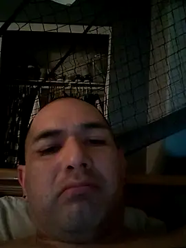 Snapshot of NewKing100 chatting on 12-17-24, 05:07 NewKing100 online show from 12-17-24, 05:07