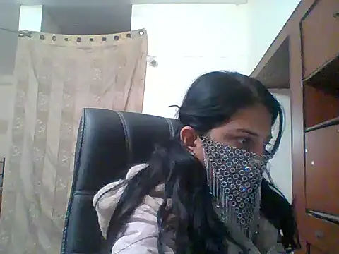 kamayanisingh24 online show from 01-25-25, 10:40