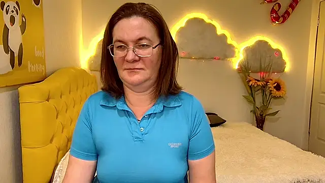 HolyMilfa online show from 02-02-25, 02:02