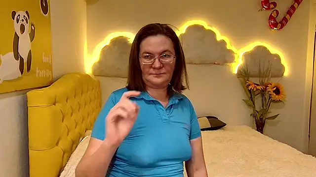 HolyMilfa online show from 02-02-25, 05:04