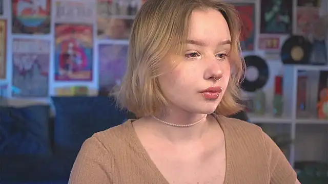 Snapshot of AdeleLoomis chatting on 03-14-25, 02:10 AdeleLoomis online show from 03-14-25, 02:10