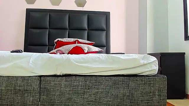 Catalina Jonex online show from 03-10-26, 02:33