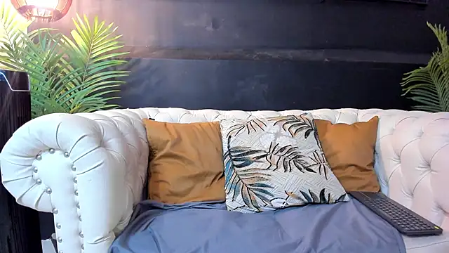 Regan   online show from 10-12-25, 12:09