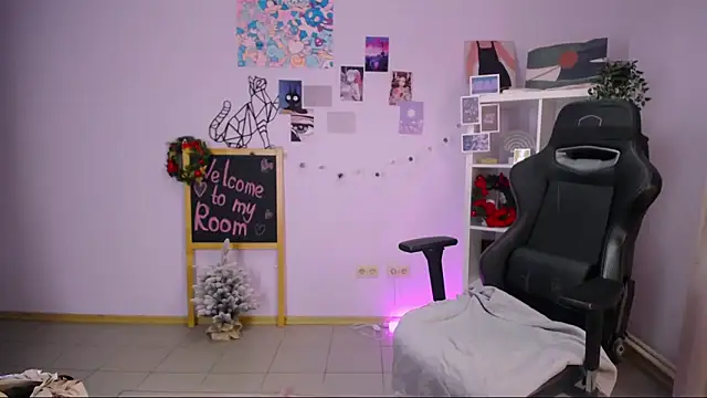 Snapshot of MelissaLovvv chatting on 01-21-25, 03:15 MelissaLovvv online show from 01-21-25, 03:15