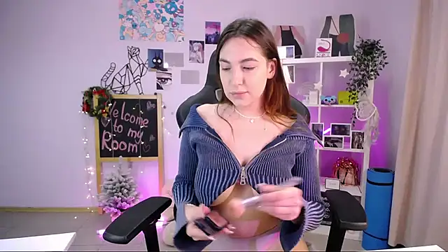 Snapshot of MelissaLovvv chatting on 02-01-25, 03:41 MelissaLovvv online show from 02-01-25, 03:41