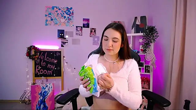 Snapshot of MelissaLovvv chatting on 02-09-25, 08:33 MelissaLovvv online show from 02-09-25, 08:33