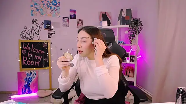 Snapshot of MelissaLovvv chatting on 02-20-25, 02:07 MelissaLovvv online show from 02-20-25, 02:07