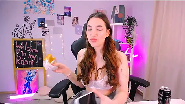 Snapshot of MelissaLovvv chatting on 02-28-25, 05:04 MelissaLovvv online show from 02-28-25, 05:04