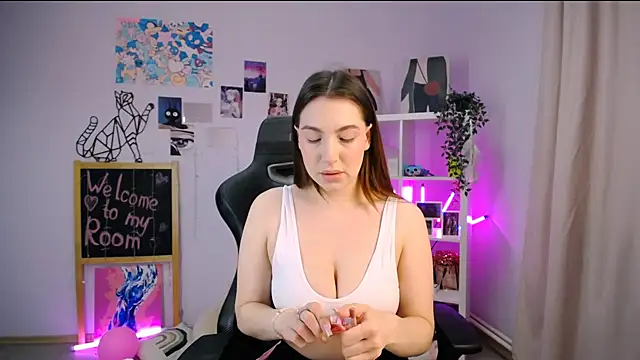 Snapshot of MelissaLovvv chatting on 03-06-25, 03:13 MelissaLovvv online show from 03-06-25, 03:13