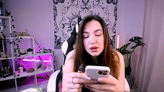 Snapshot of MelissaLovvv chatting on 03-07-25, 03:40 MelissaLovvv online show from 03-07-25, 03:40