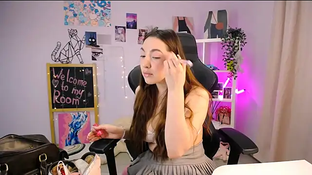 Snapshot of MelissaLovvv chatting on 03-15-25, 02:56 MelissaLovvv online show from 03-15-25, 02:56