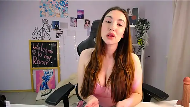 Snapshot of MelissaLovvv chatting on 03-16-25, 06:09 MelissaLovvv online show from 03-16-25, 06:09