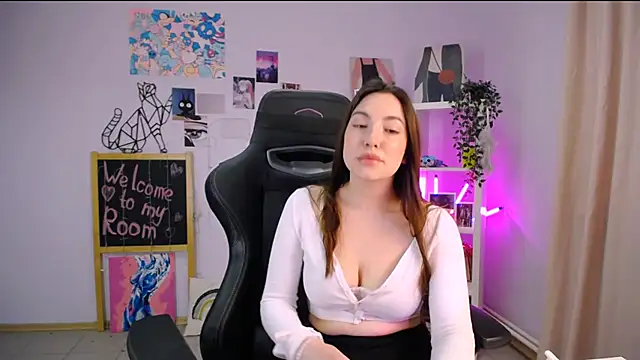 Snapshot of MelissaLovvv chatting on 03-20-25, 10:54 MelissaLovvv online show from 03-20-25, 10:54