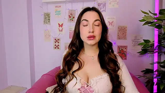 Snapshot of MelissaLovvv chatting on 11-13-25, 06:01 MelissaLovvv online show from 11-13-25, 06:01