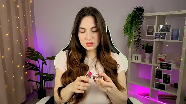 Snapshot of MelissaLovvv chatting on 11-14-25, 03:16 MelissaLovvv online show from 11-14-25, 03:16