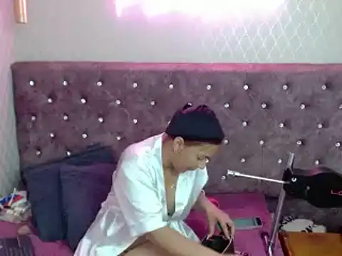 VALENTINA3x online show from 01-07-25, 02:31